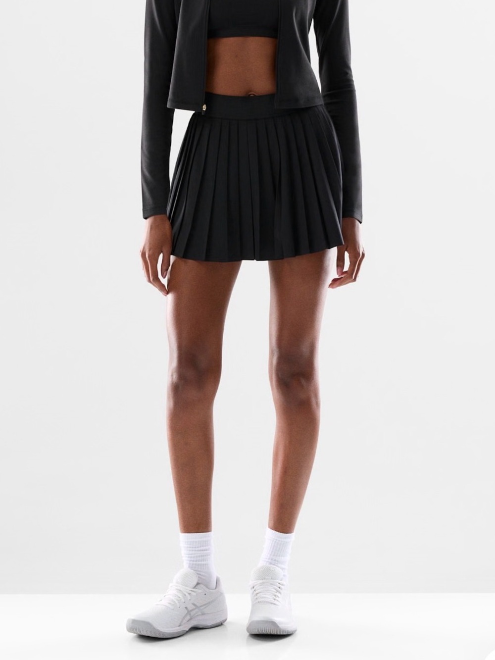 Aritzia Black Pleated Mini Tennis skirt